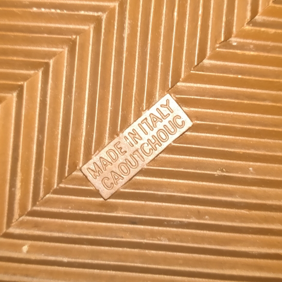 ***SOLD!!*** Hermès Brick Orange Leather Vintage Sneakers - Picture 8 of 10